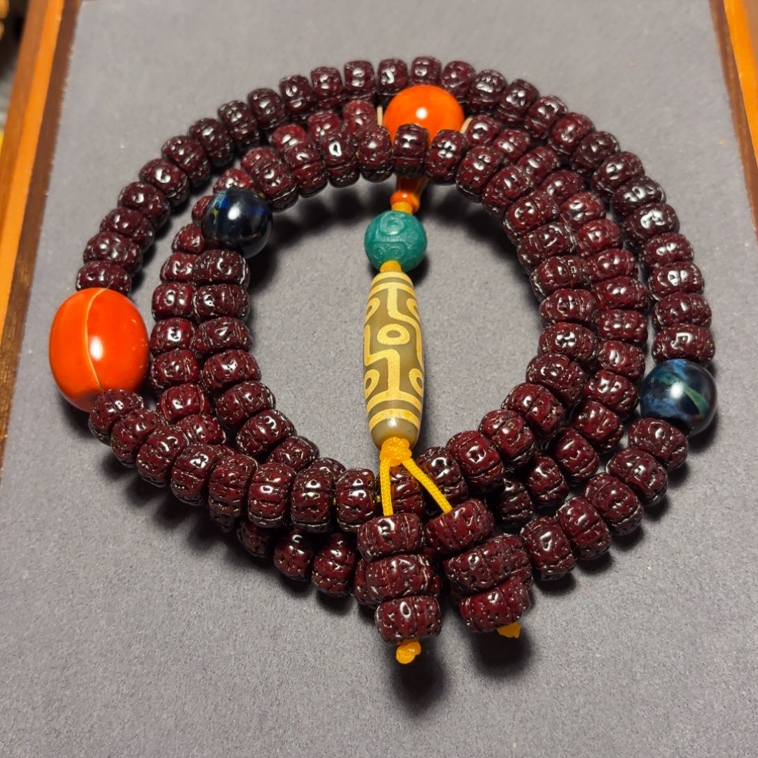 不***爱金刚菩提吊坠一代盘龙12mm