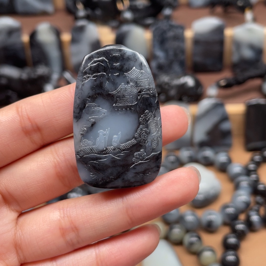 和田玉颈饰未镶嵌