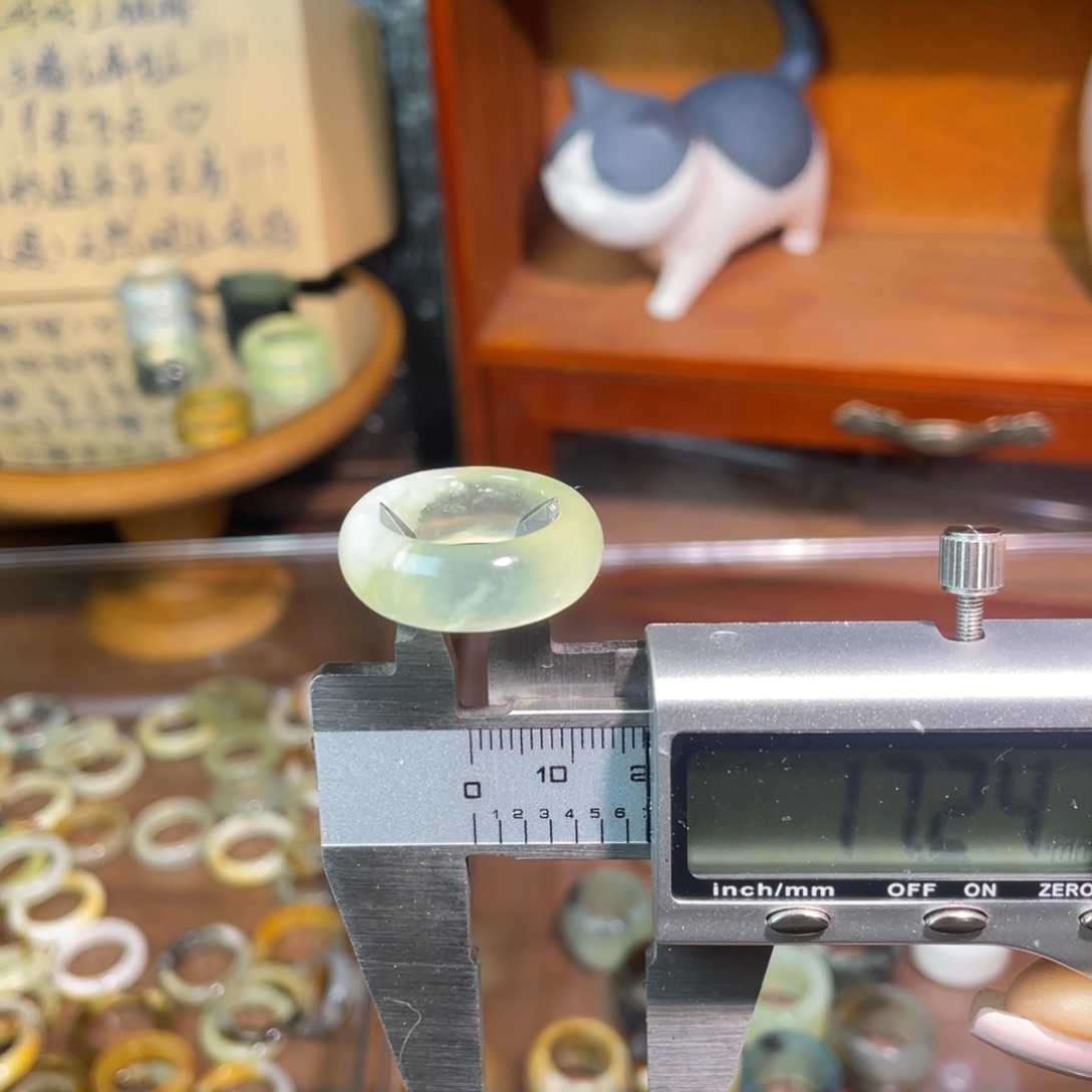 未镶嵌岫玉戒指95-17.4