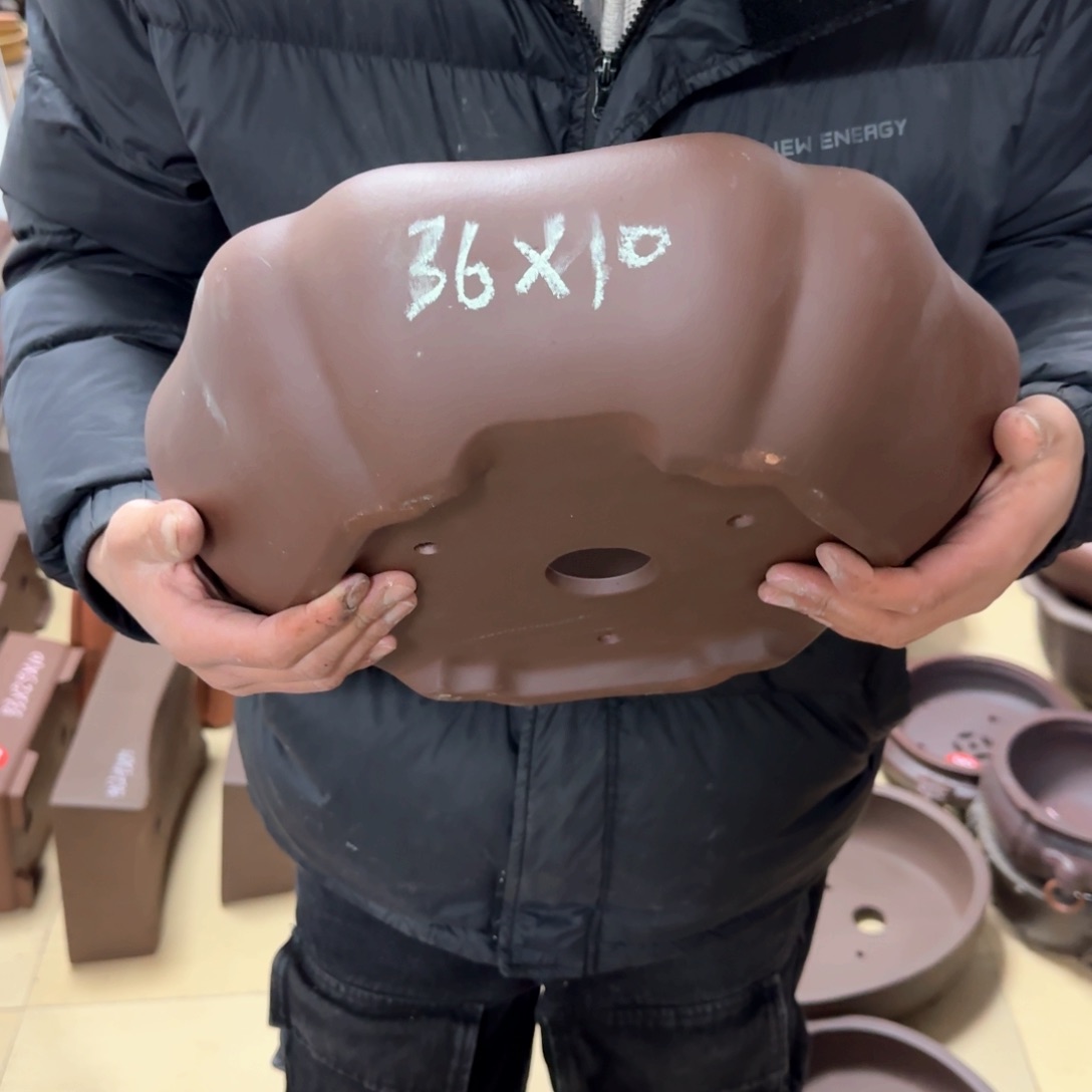 紫砂花盆呜呜呜呜