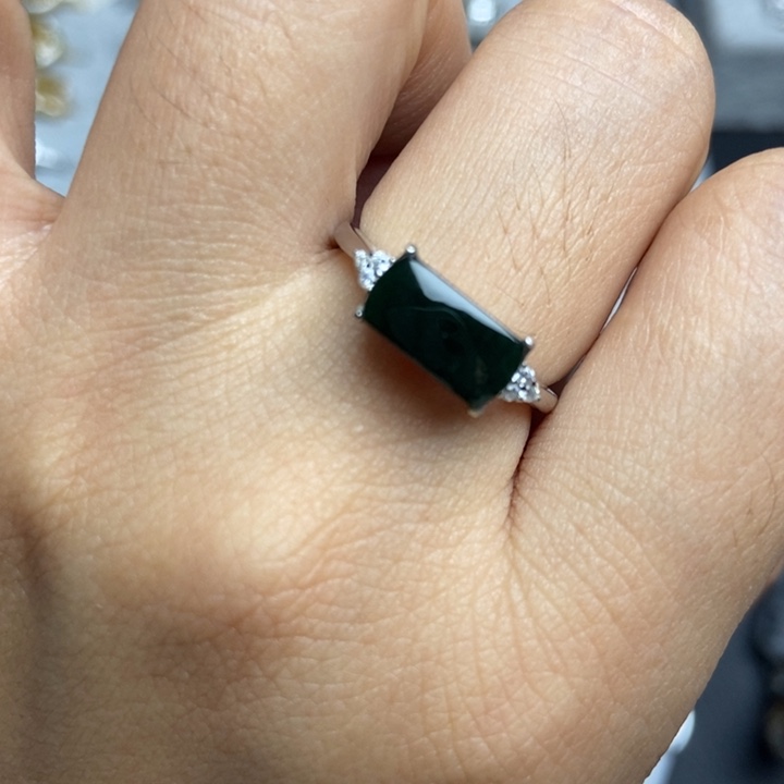 翡翠戒指银S925镶嵌戒指