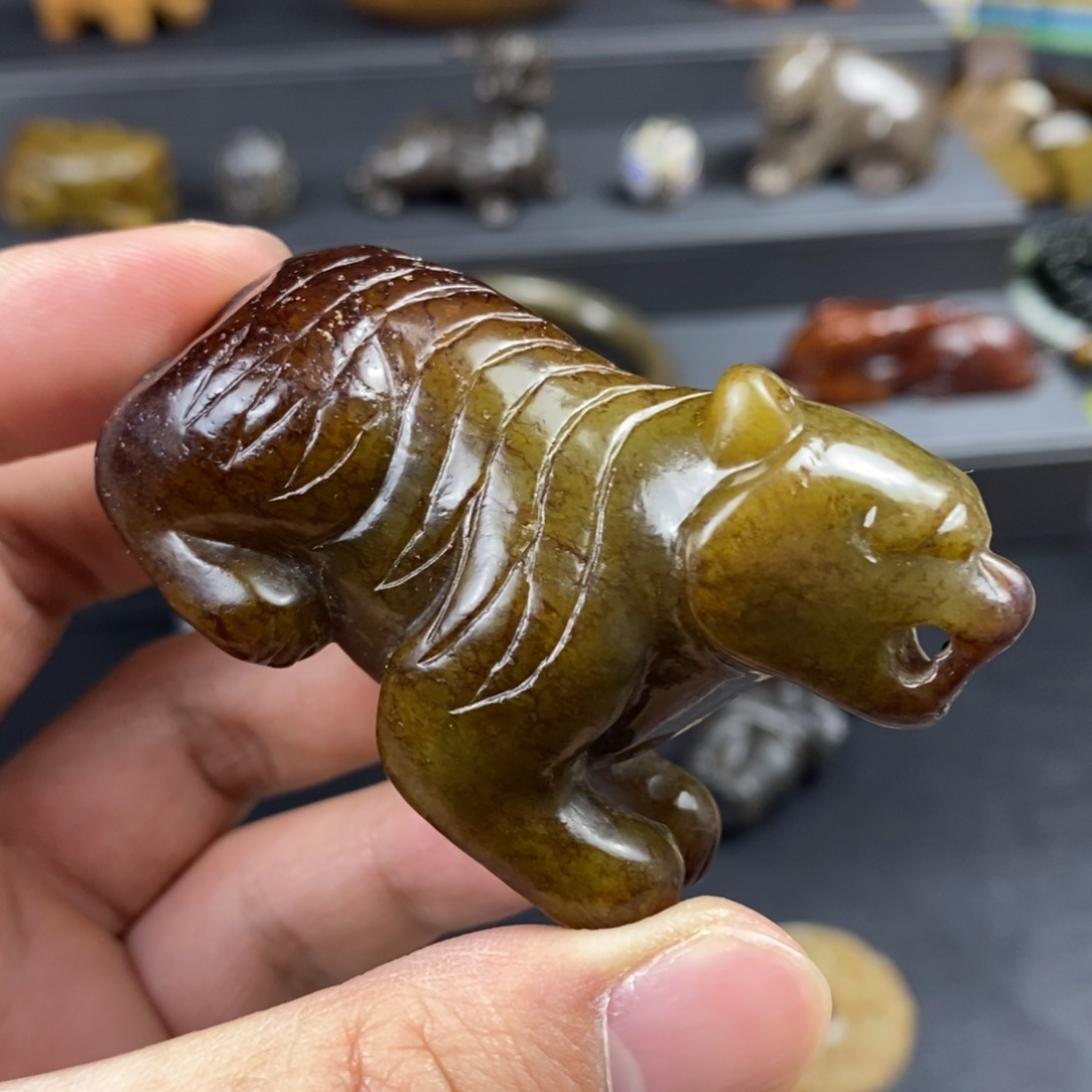 和田玉挂件未镶嵌倾*