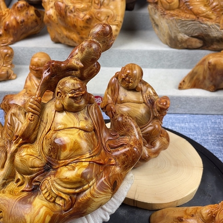 大***来柏木（崖柏）米勒摆件