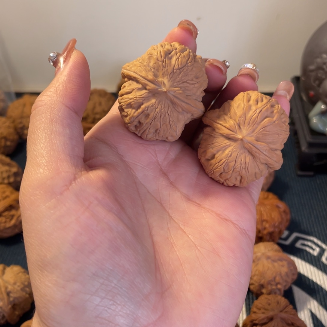 文玩核桃吊坠元宝41