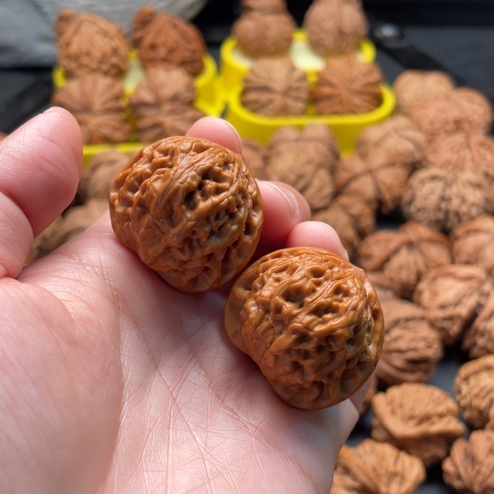 文玩核桃吊坠34小金鱼