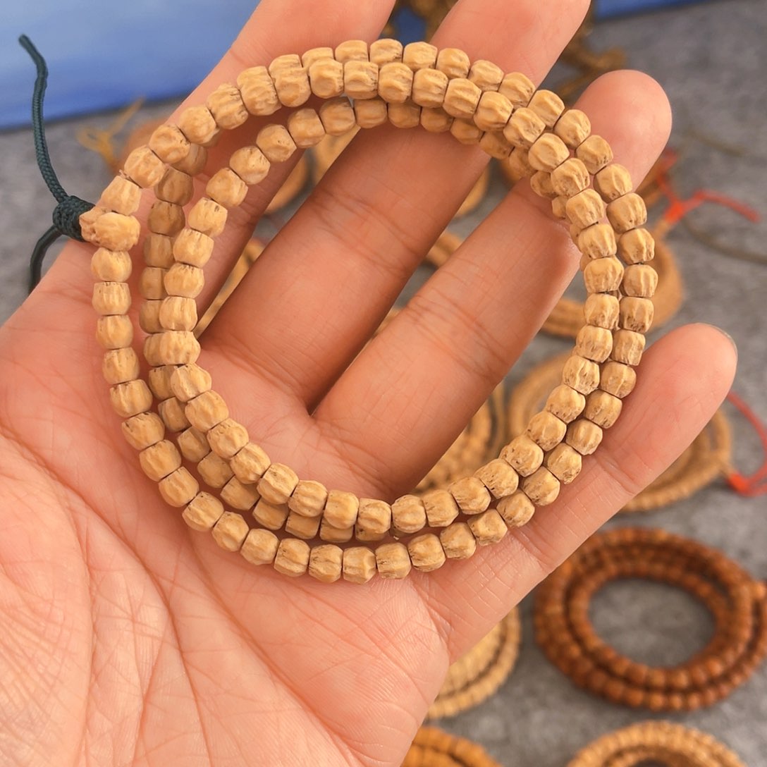 柏香籽/百香籽吊坠009