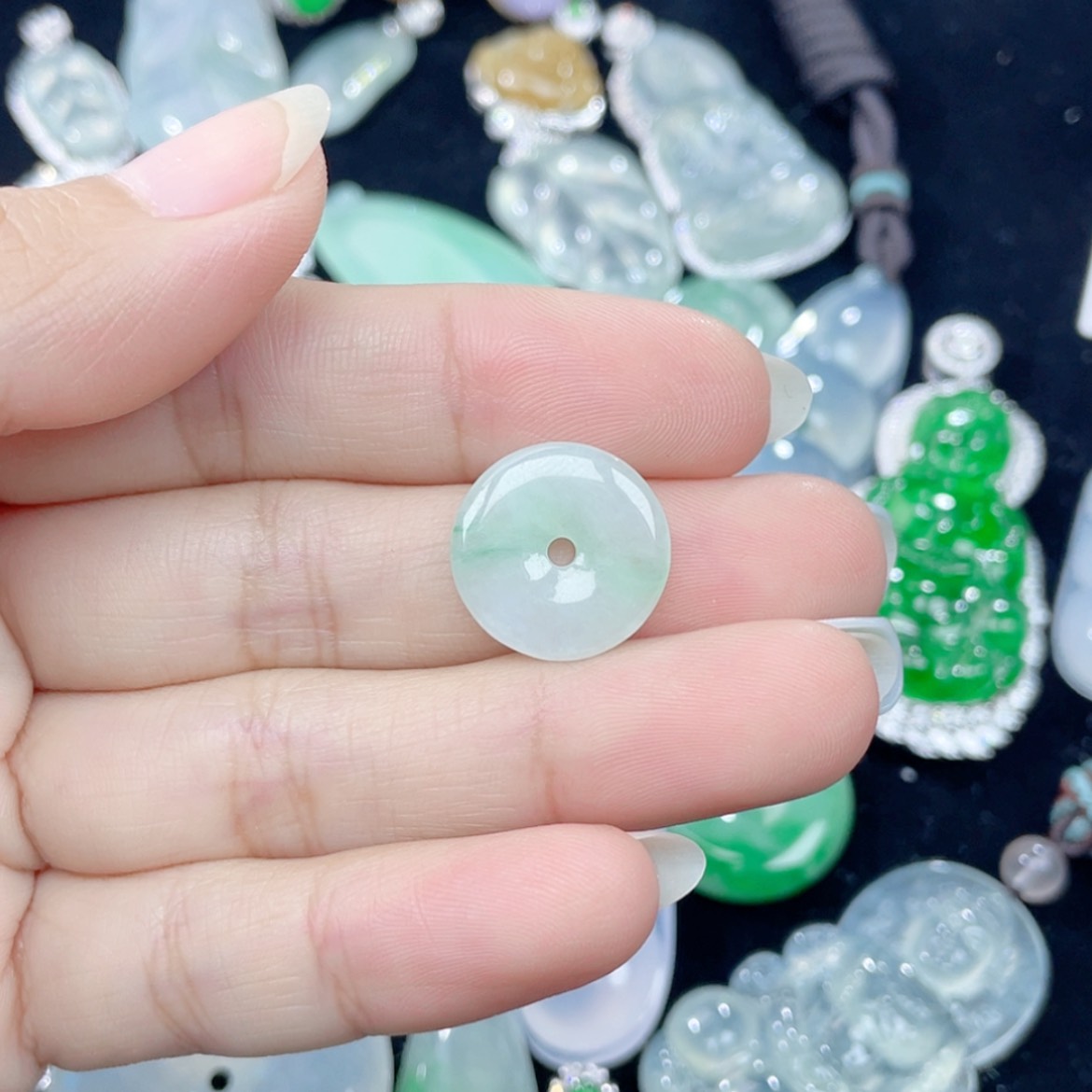 【闪购商品】翡翠颈饰未镶嵌39号 甜果绿