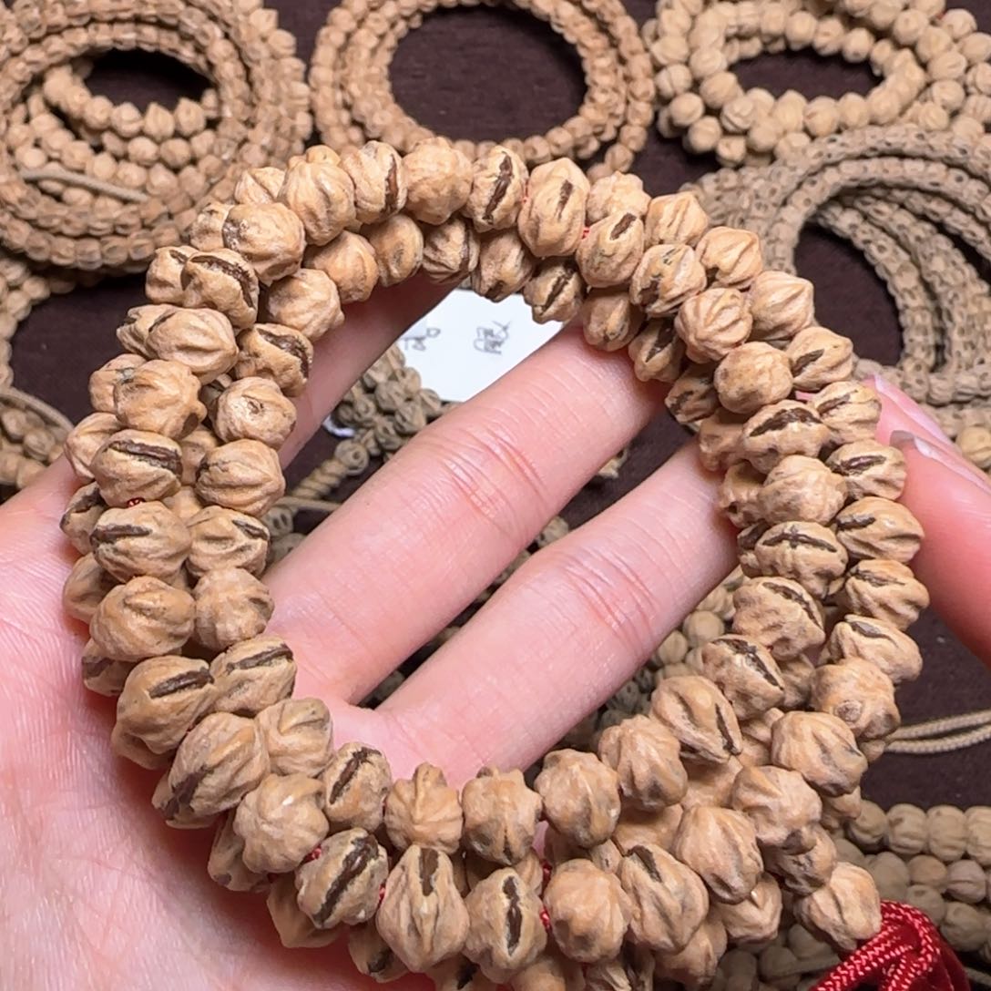 柏香籽/百香籽手串睡****郎