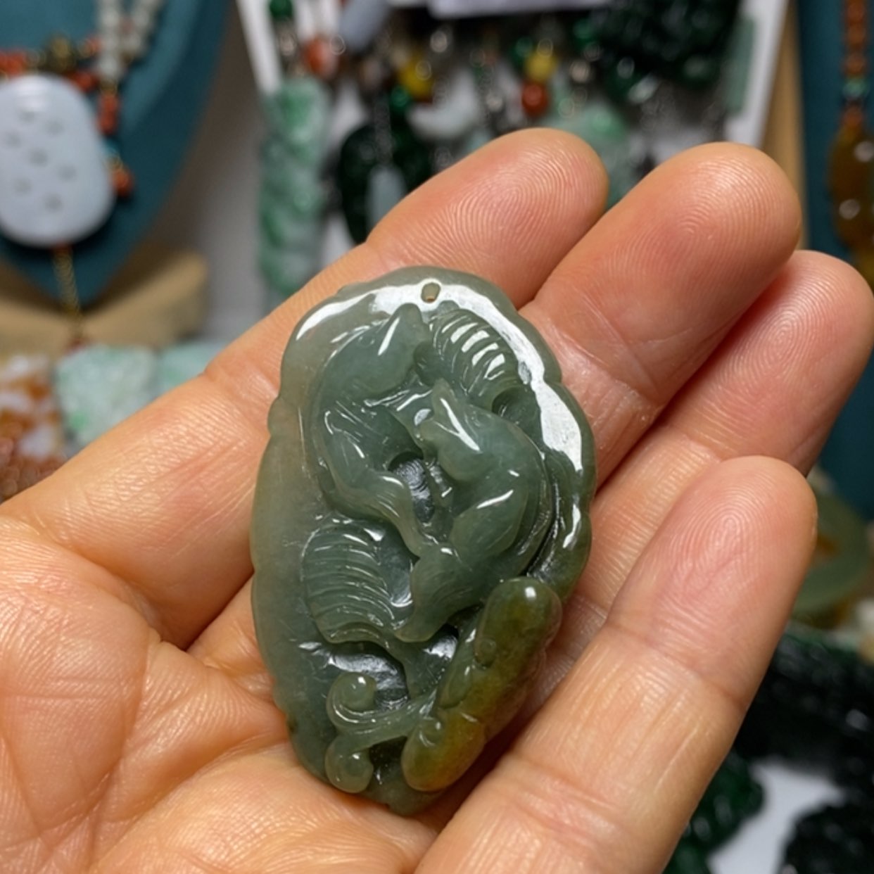 【闪购商品】翡翠未镶嵌吊坠(赠链)