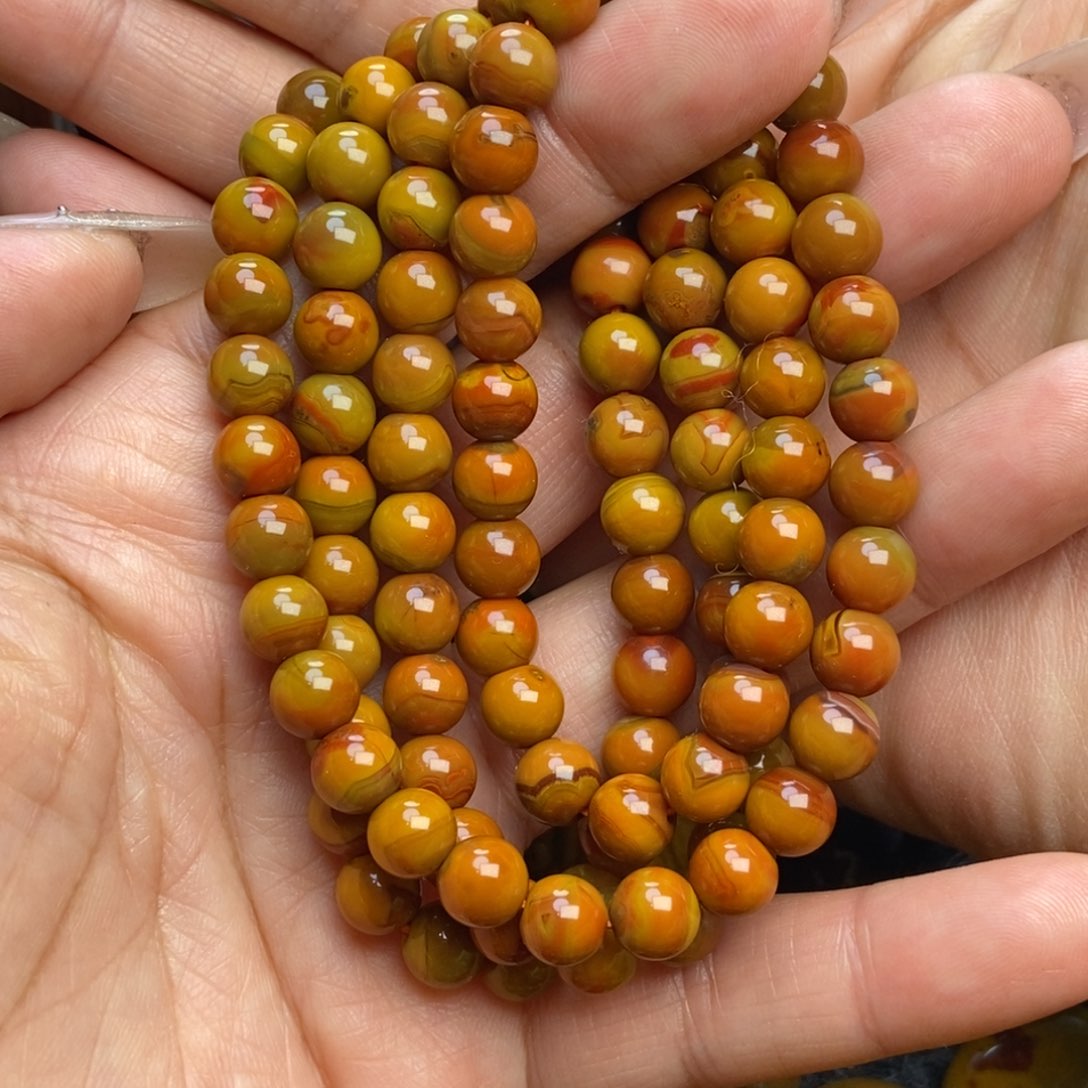 玛瑙/玉髓颈饰未镶嵌战国红