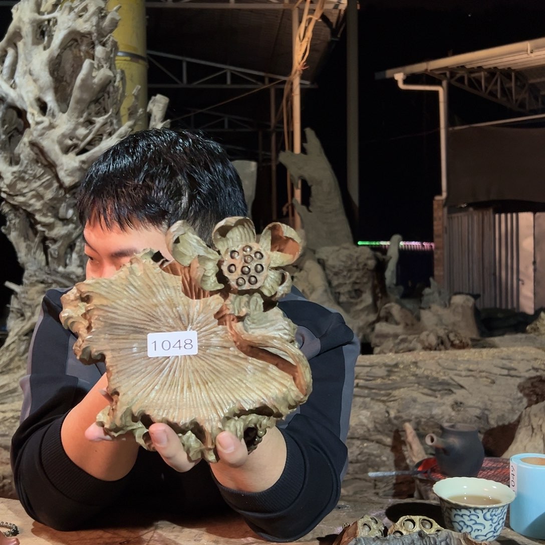 【闪购商品】木1048号乌木金丝楠壶承