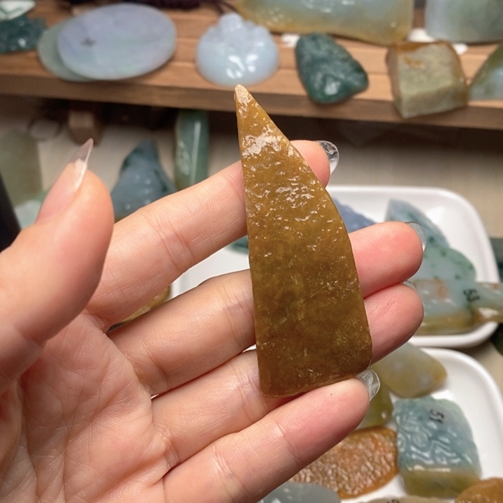 翡翠未镶嵌颈饰天然