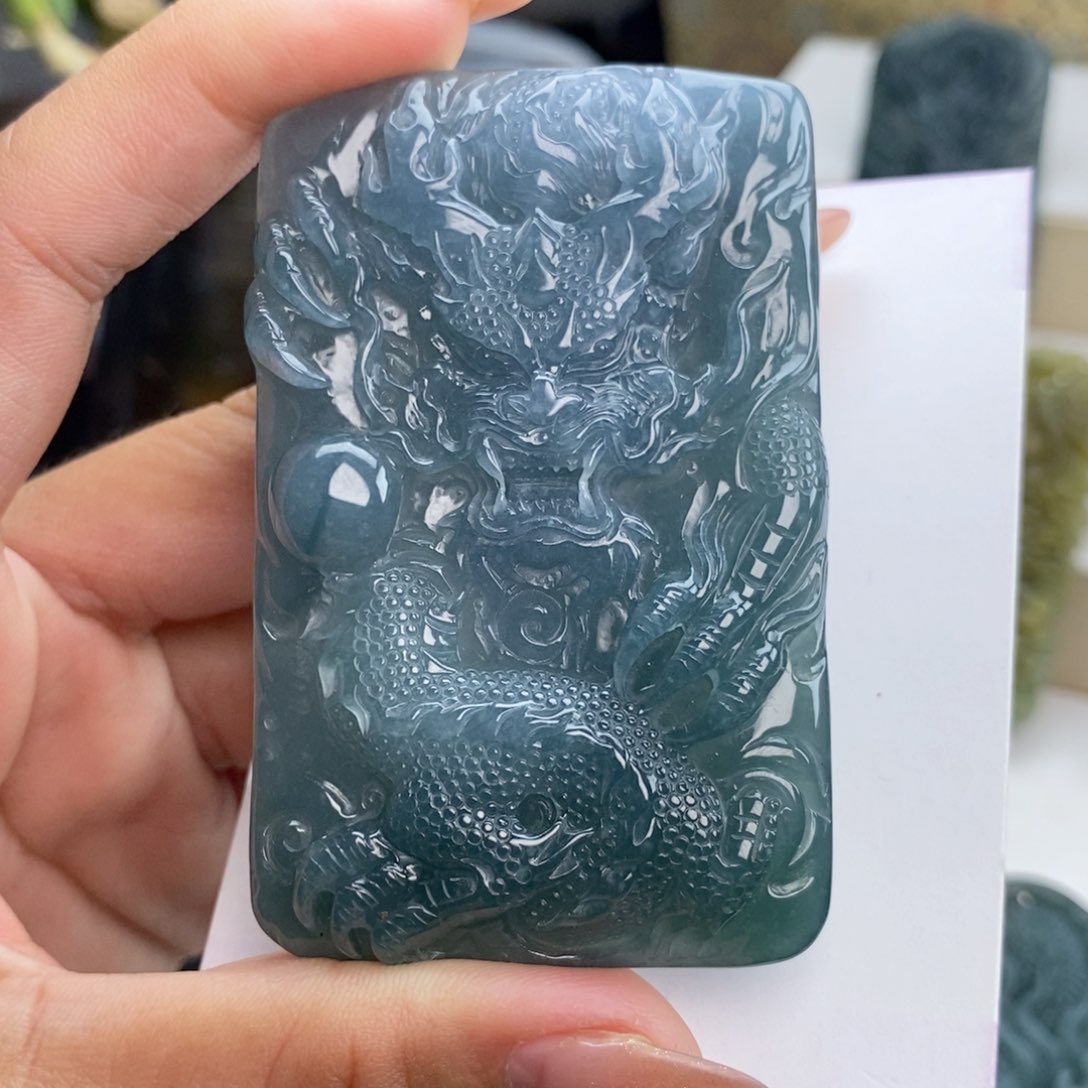 未镶嵌定制翡翠龙牌