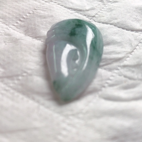 翡翠颈饰未镶嵌吊坠