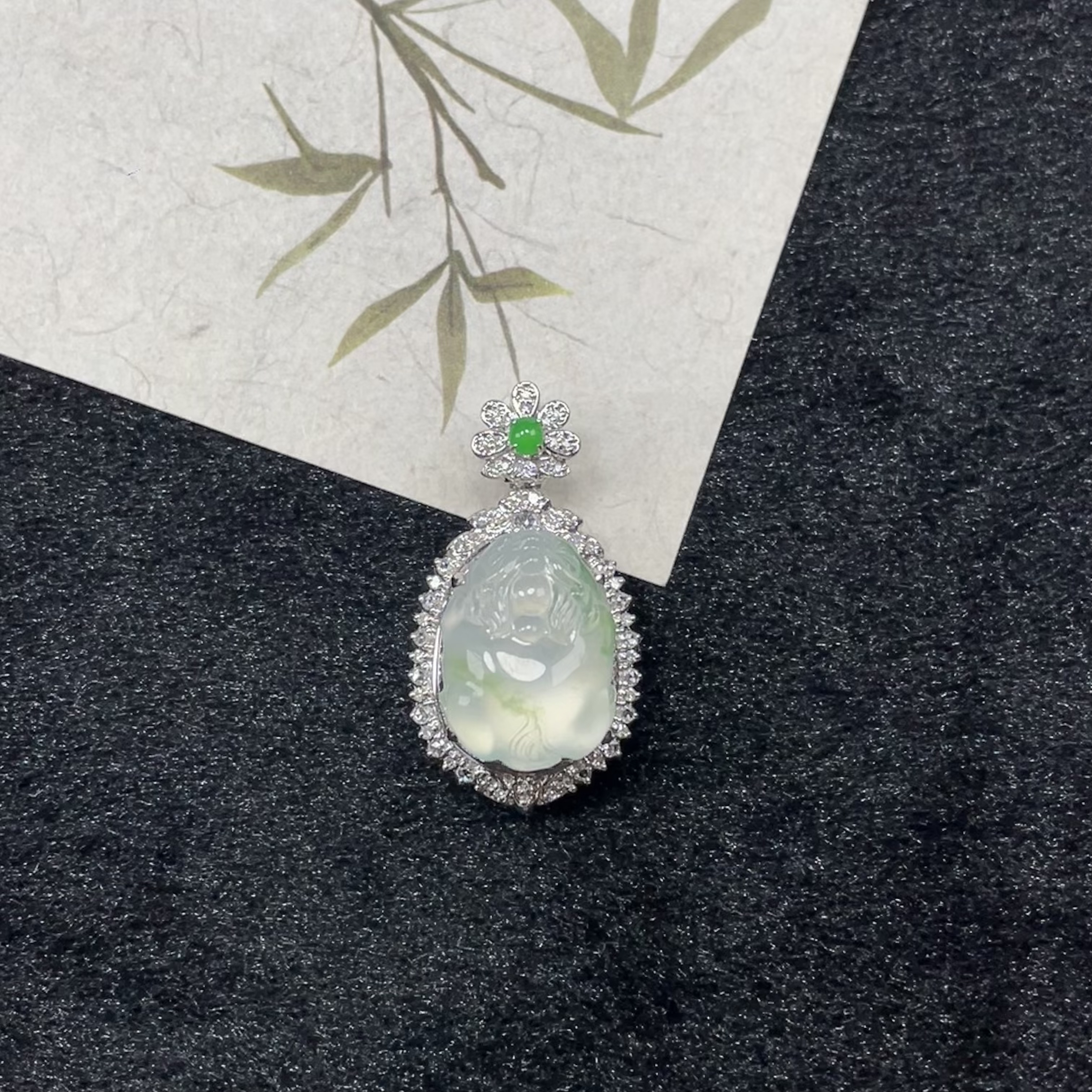 冰飘花貔貅—翡翠18K金镶嵌吊坠(赠链)