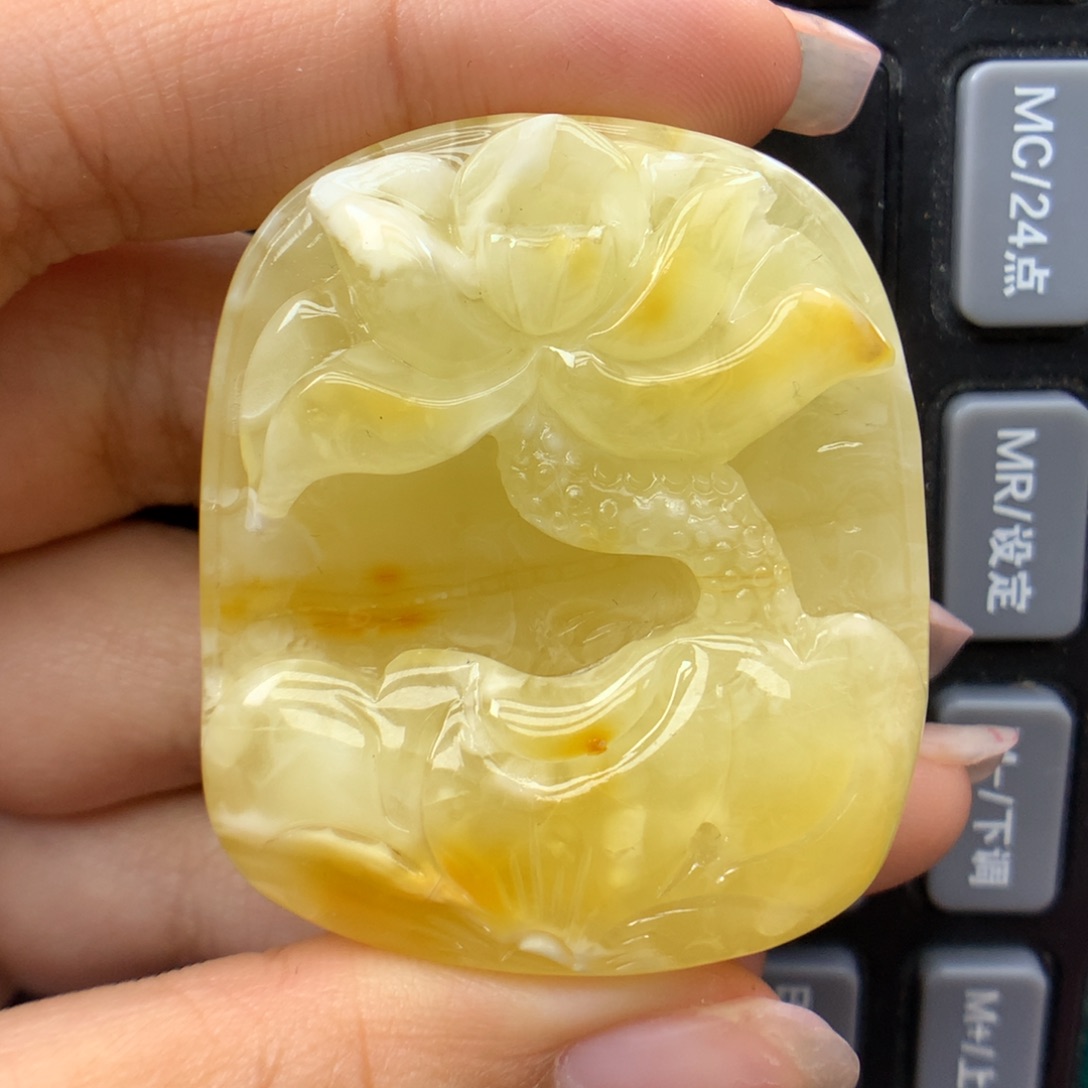 琥珀未镶嵌珠宝奇石44m38m14m