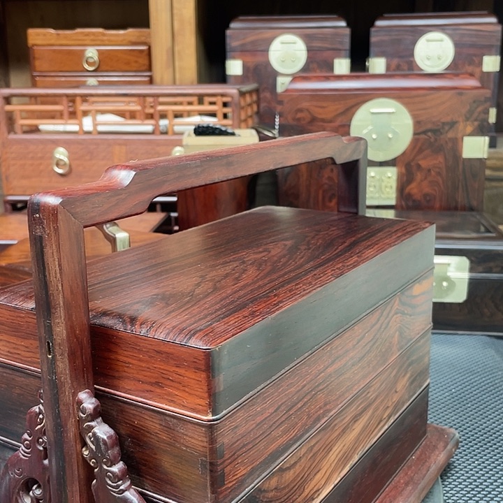 木微凹盒盒子一个