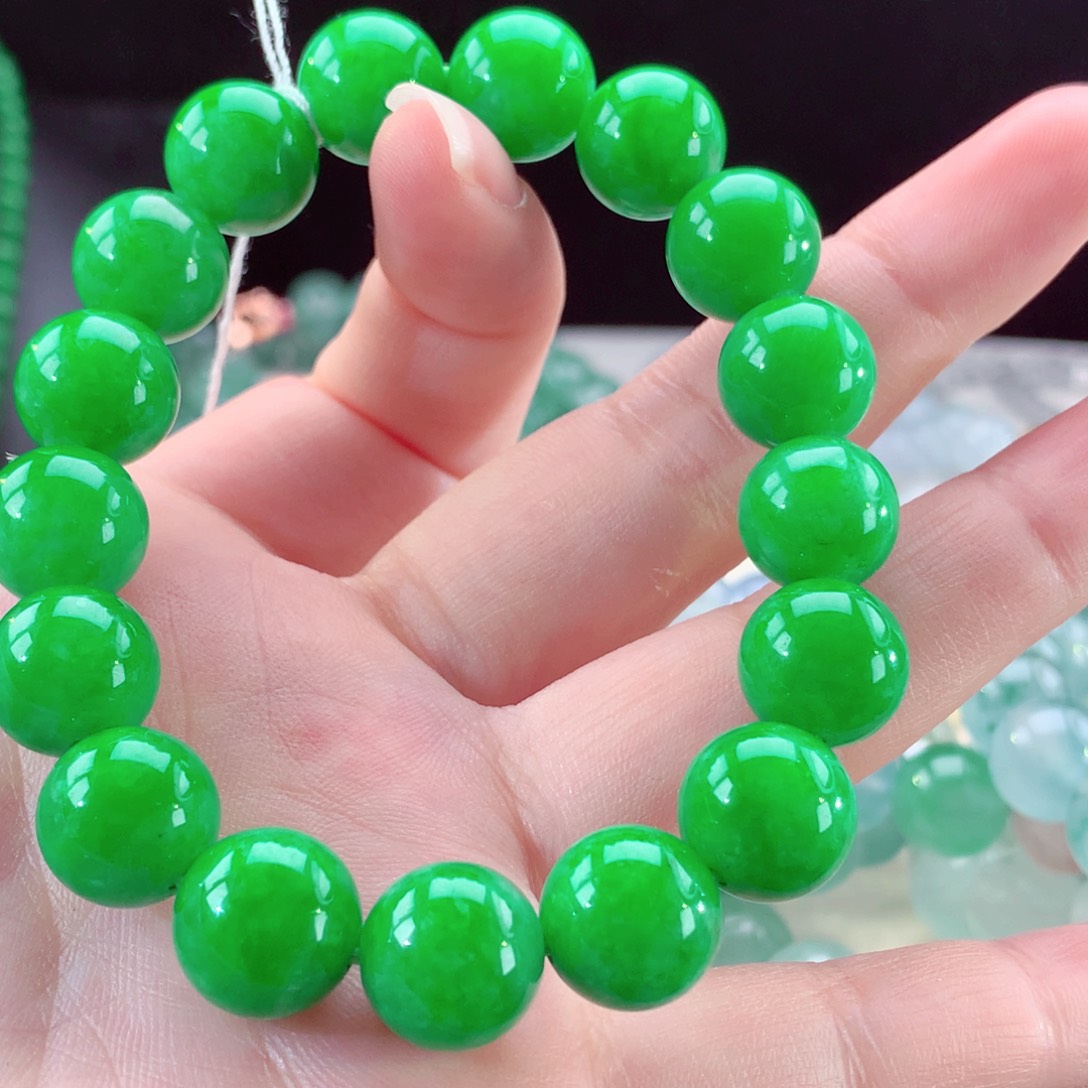 翡翠手链未镶嵌阳绿