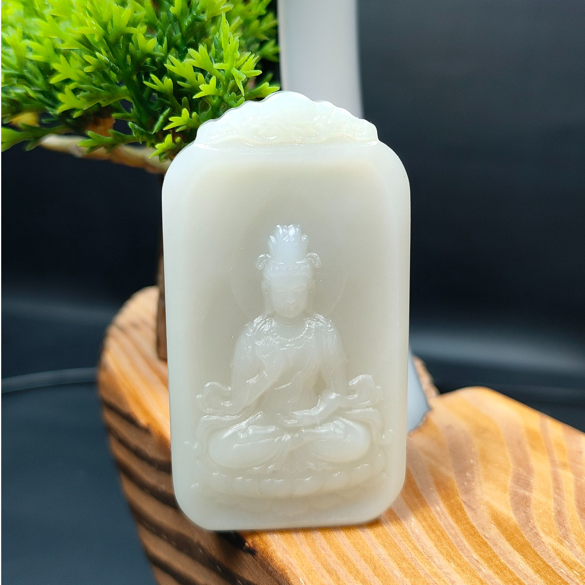 和田玉巧雕牌头正装观音牌精雕大挂牌白色