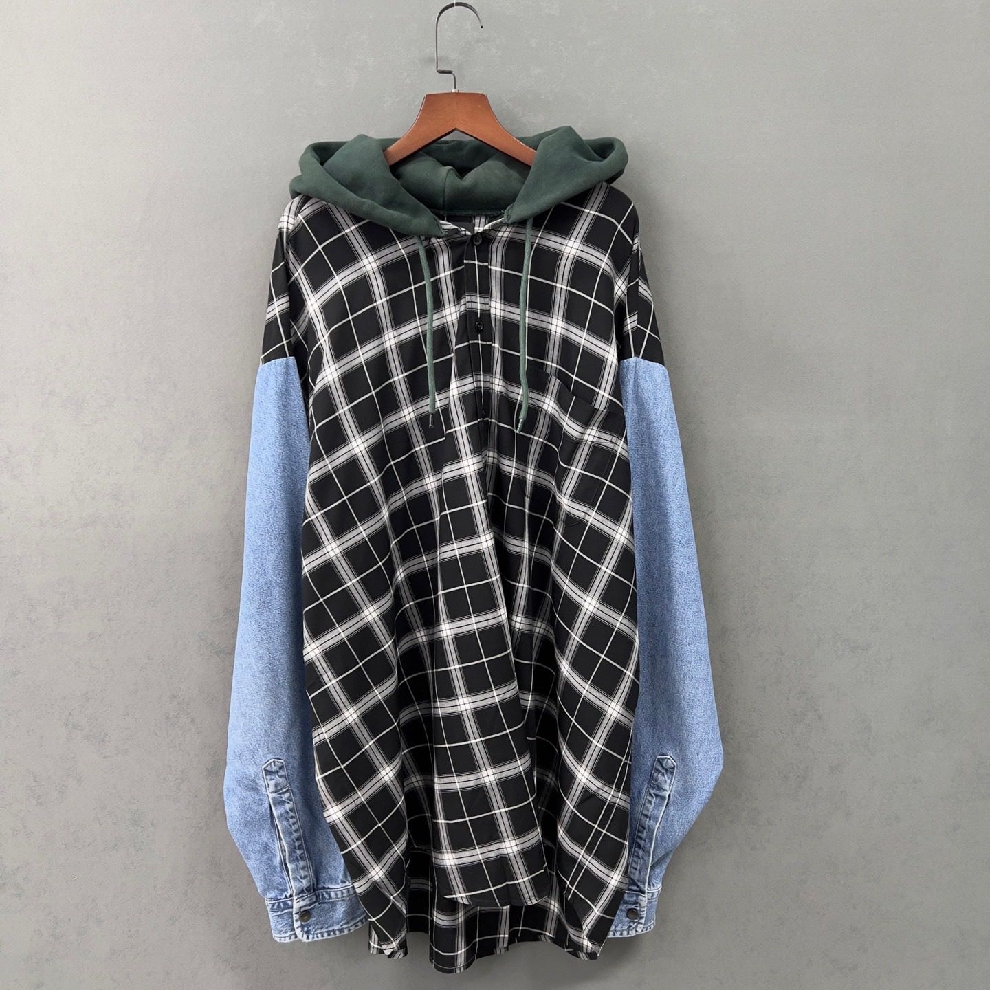 99新 Balenciaga/巴黎世家 牛仔拼接连帽衬衫 4L cl00708