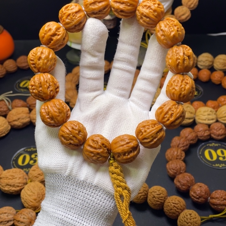 美****手串文玩核桃京八棱