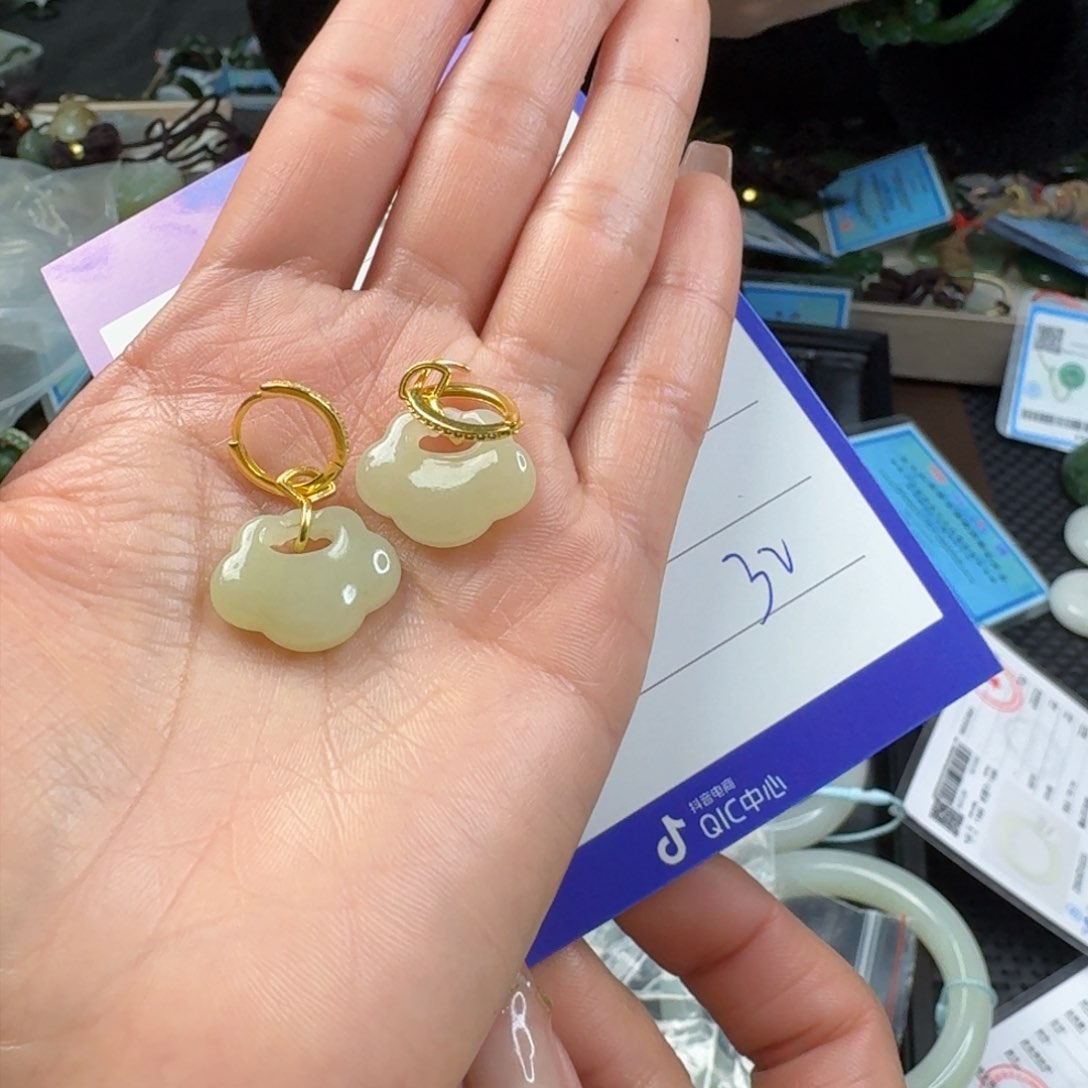 和田玉颈饰合金精品