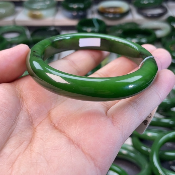 和田玉（碧玉）手镯未镶嵌
