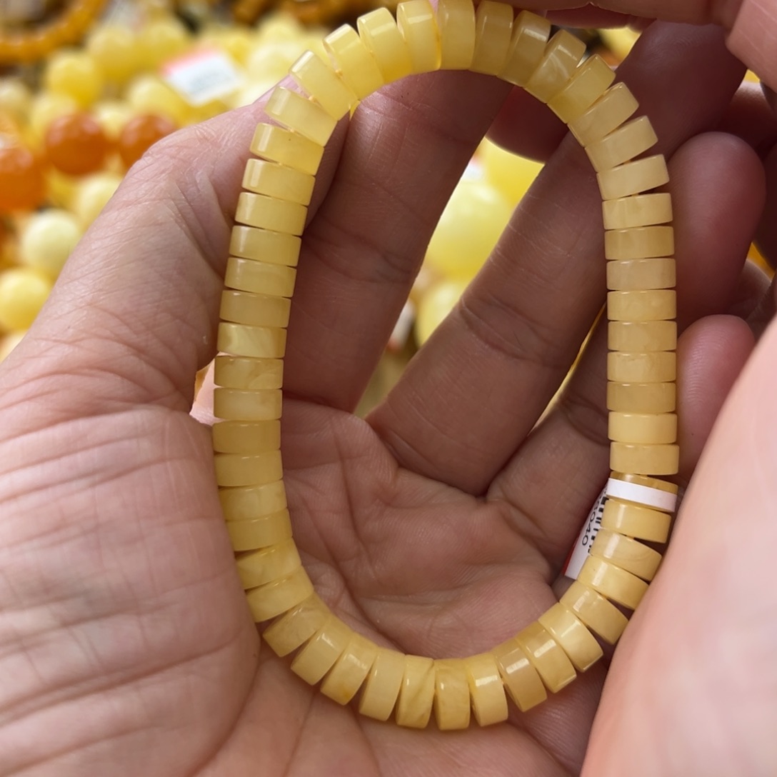 未镶嵌琥珀珠宝奇石