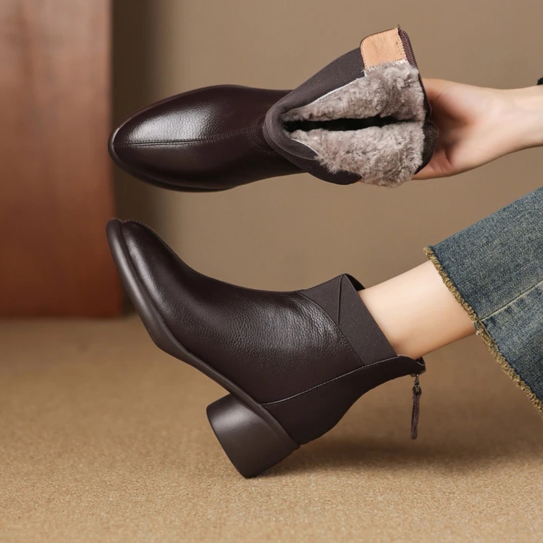 羊皮短靴舒适粗跟冬季圆头保暖女靴中跟短靴英伦风女靴软底