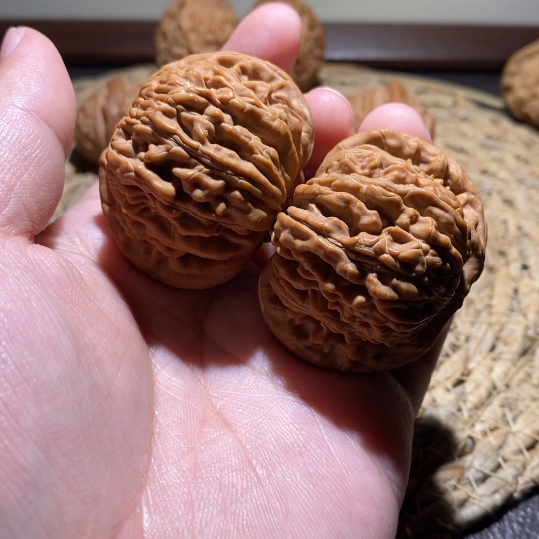 用***0桃核吊坠45汉高楼