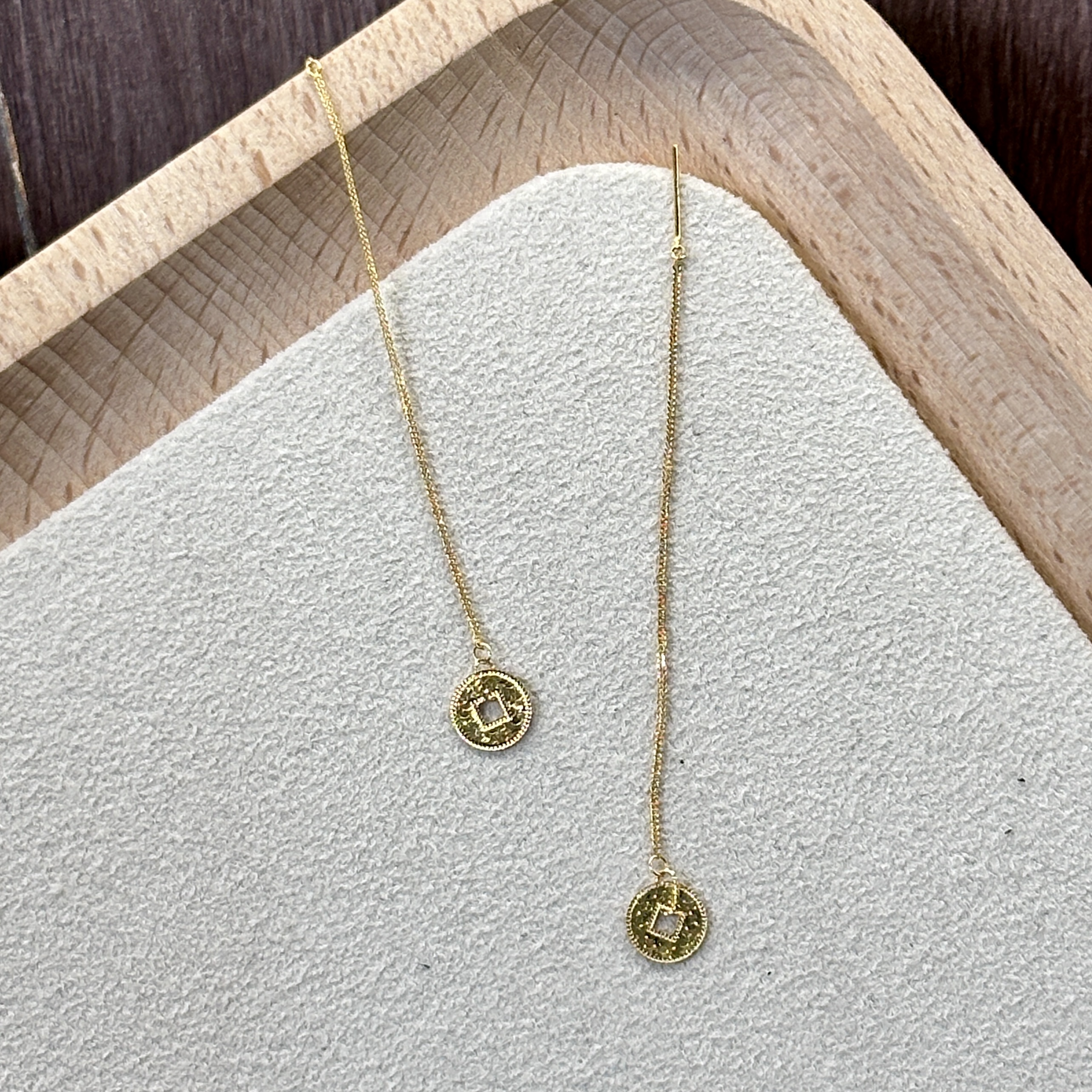 【云中意】18K金精致金钱耳线-多样性发货-hlx