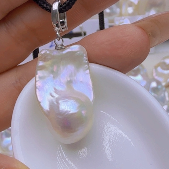 颈饰未镶嵌淡水珍珠