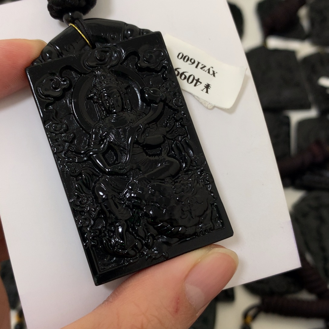 唯***果天然缅甸a货钢琴黑挂件