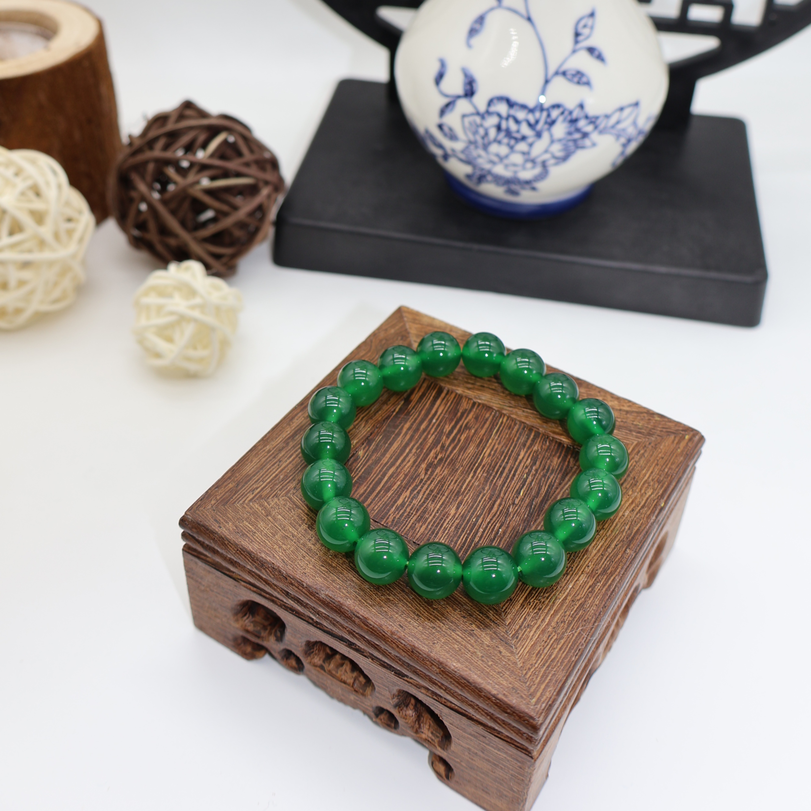 玛瑙玉髓绿手串99999