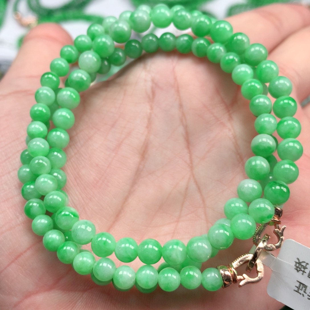 翡翠手链未镶嵌翡翠