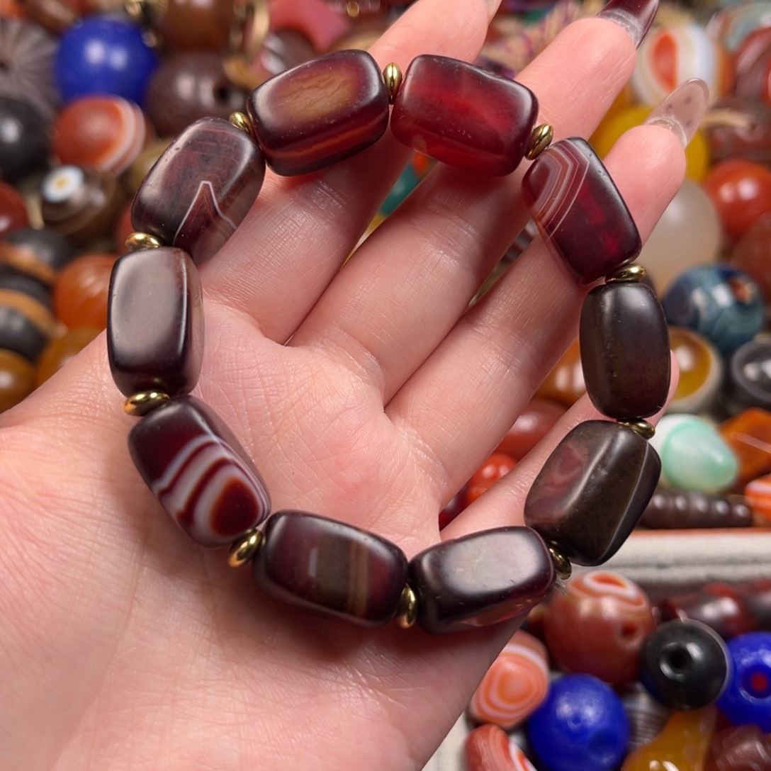 玛瑙/玉髓颈饰未镶嵌