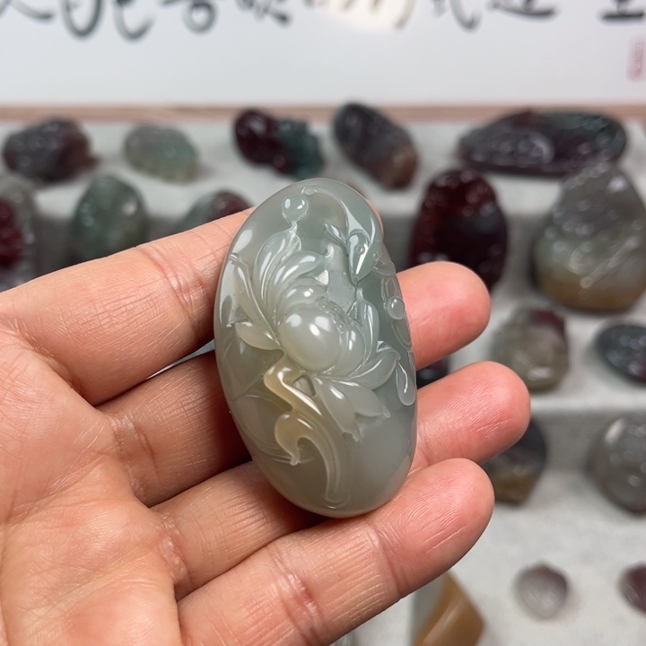 玛瑙/玉髓颈饰未镶嵌旧*光