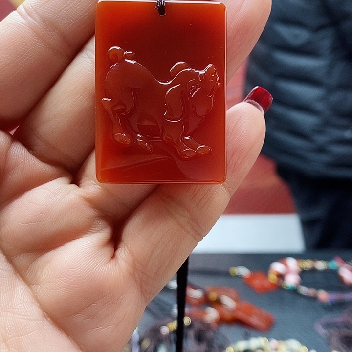 玛瑙/玉髓颈饰合金