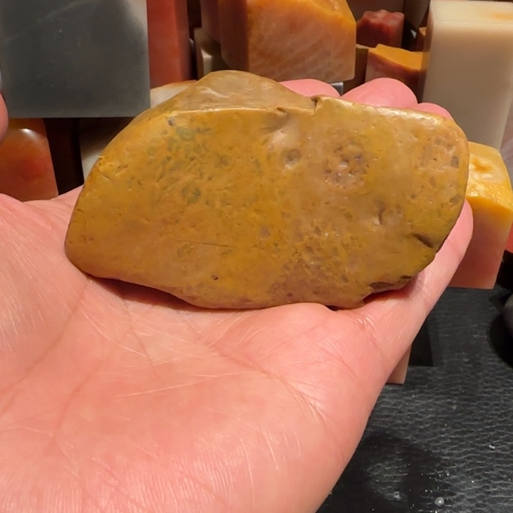 老挝石田黄原石，