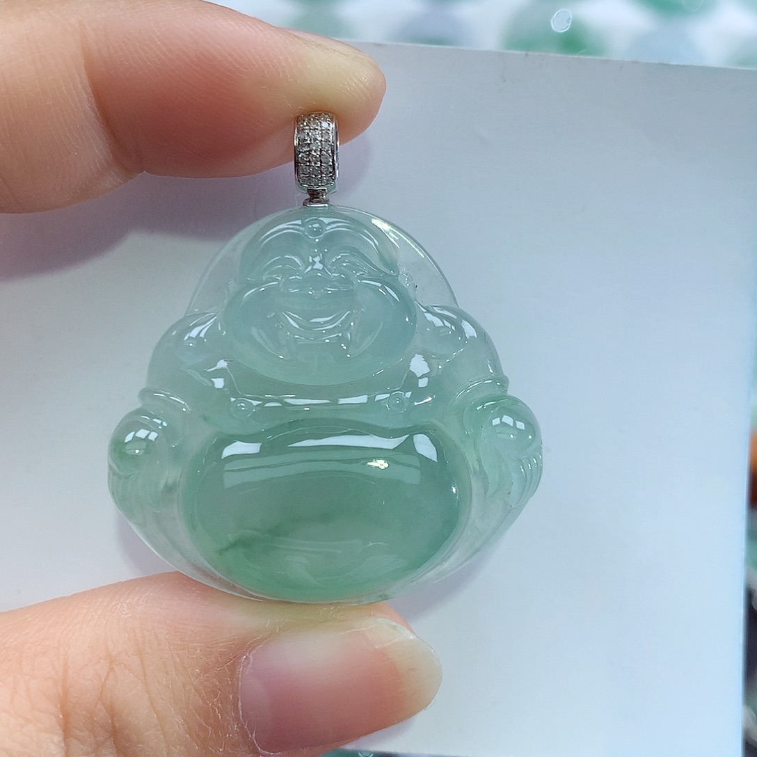 翡翠18K金镶嵌颈饰佛公