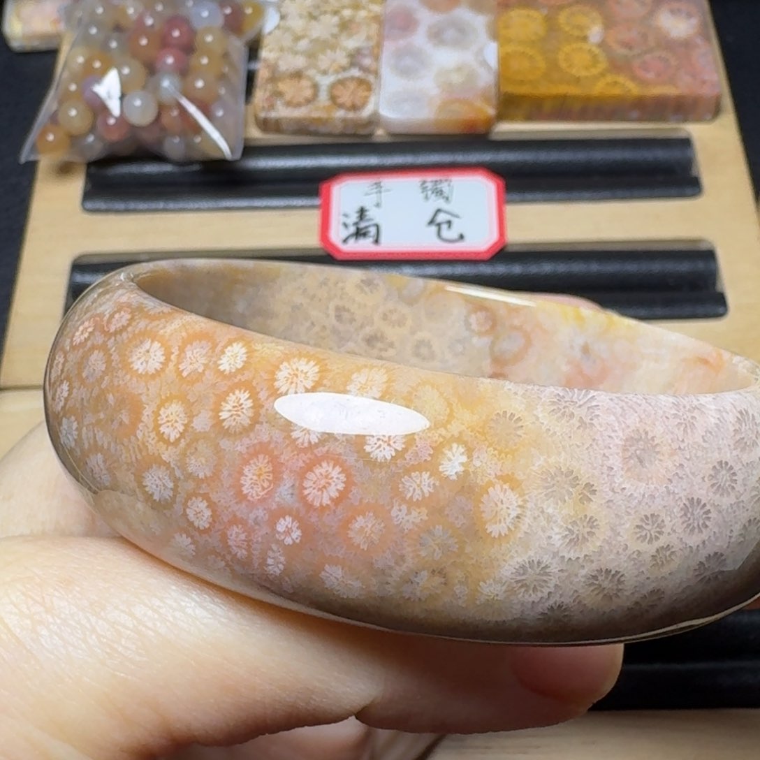 硅化玉60红粉小花 可盘，保真色未镶嵌