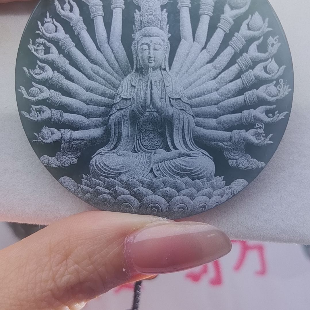 翡翠颈饰未镶嵌天然的A货翡翠多样性发货