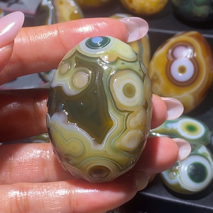 时***！玛瑙/玉髓未镶嵌珠宝奇石