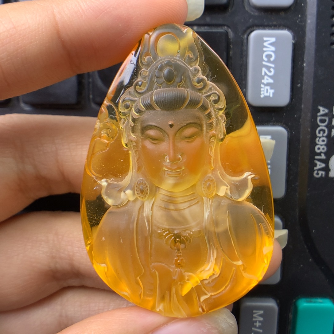 琥珀未镶嵌珠宝奇石