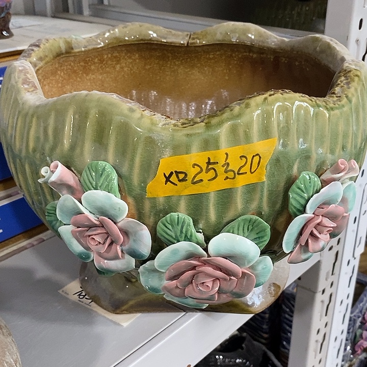 陶盆有孔 磕碰窑裂修补 介意勿拍口 26高20