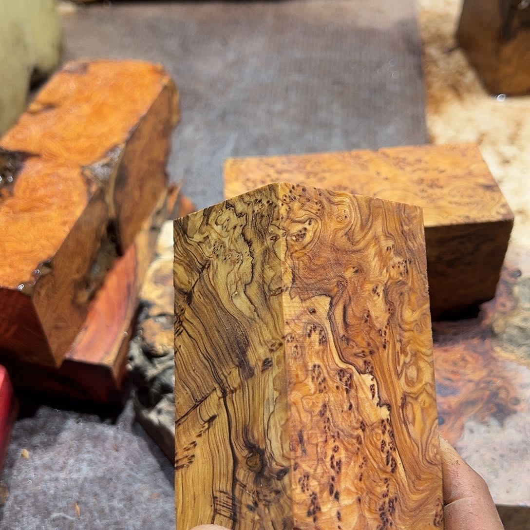 非洲檀香无事牌毛*