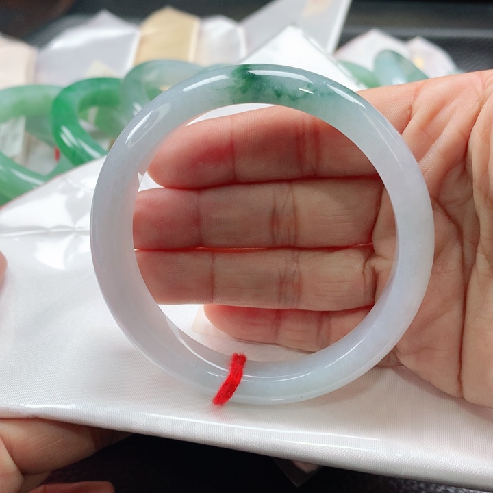 翡翠手镯未镶嵌57575858