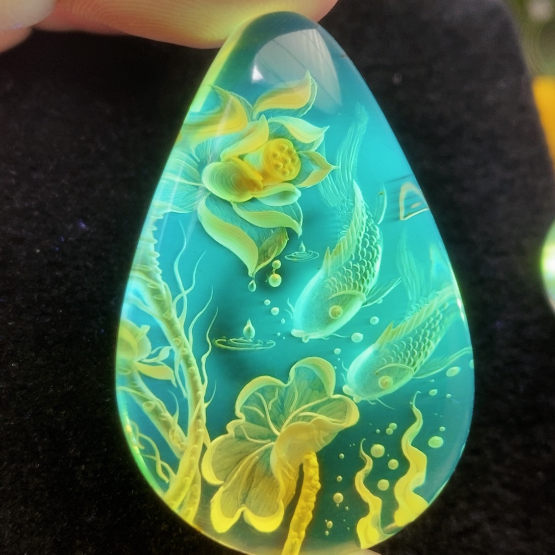 【闪购商品】未镶嵌颈饰金珀琥珀雕刻件