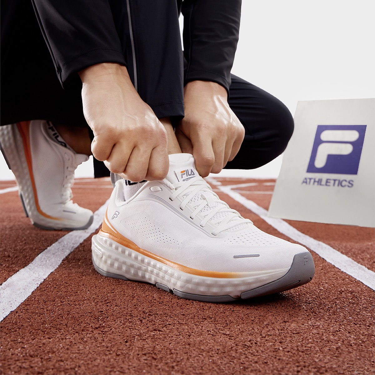 【爆款跃动运动鞋】Fila/斐乐男款透气网面不臭脚运动鞋A12M531199A