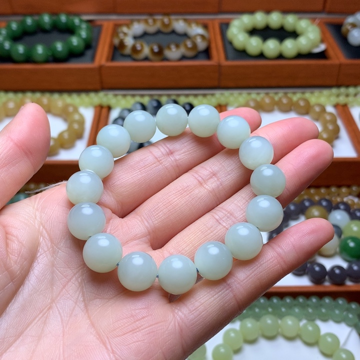 和田玉手串未镶嵌